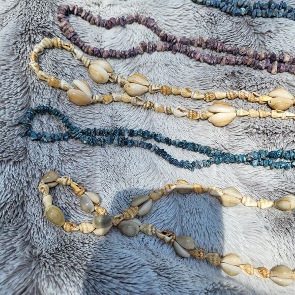 Set of 6 shell necklaces - Picture 2 of 4